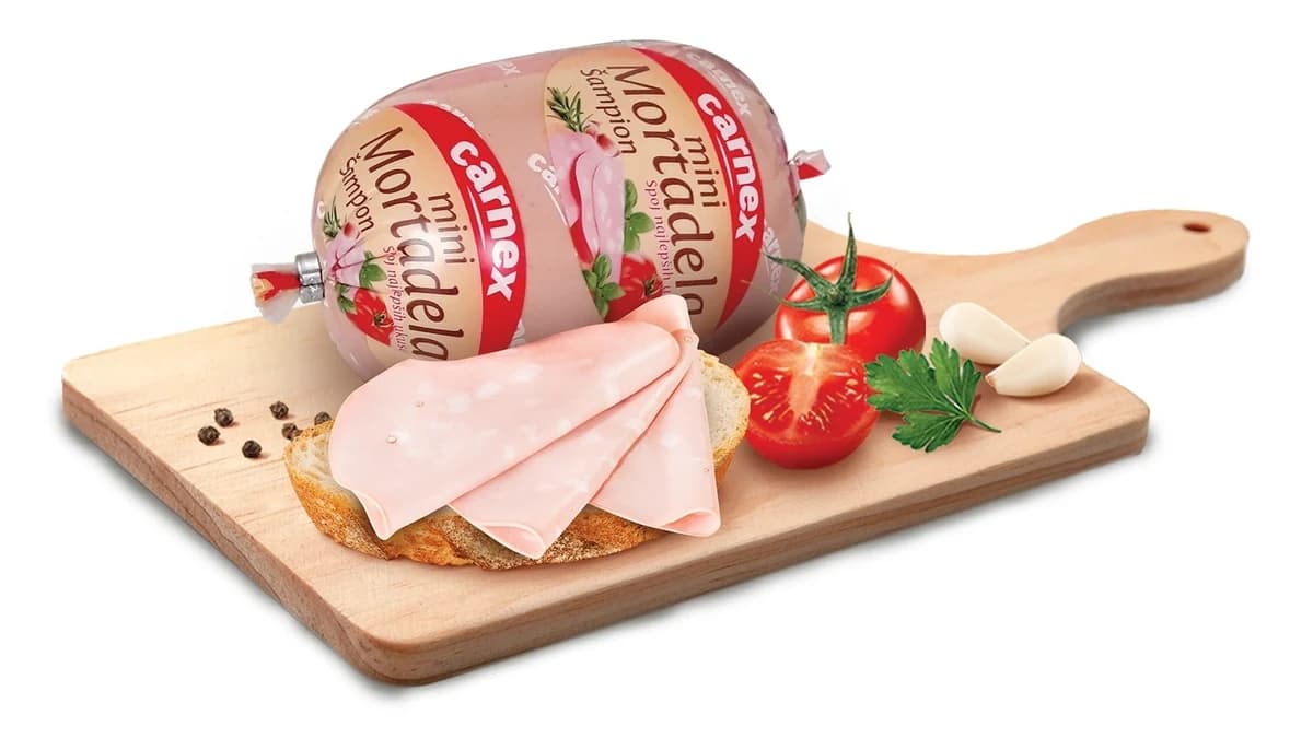 Carnex mini mortadela 500g — Kokamar market Beograd